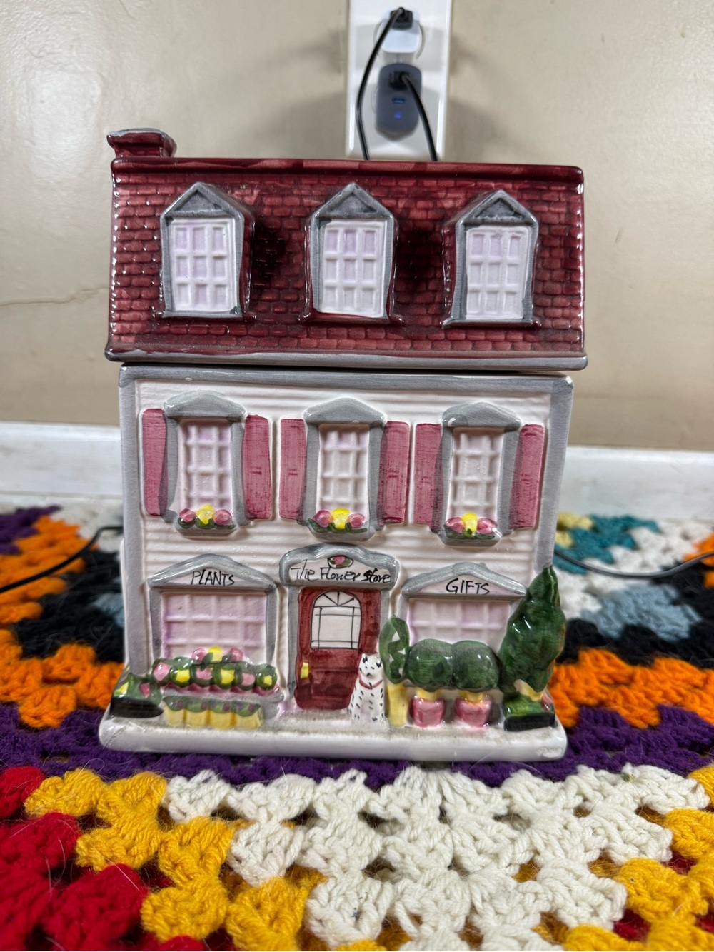 Vintage 1999 Sherwood Brands Ceramic The Flower Store Cookie Jar